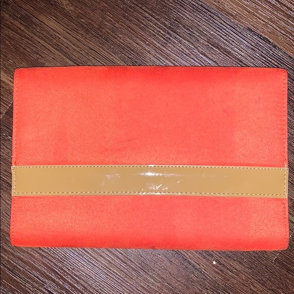 Handbags - Preowned purse